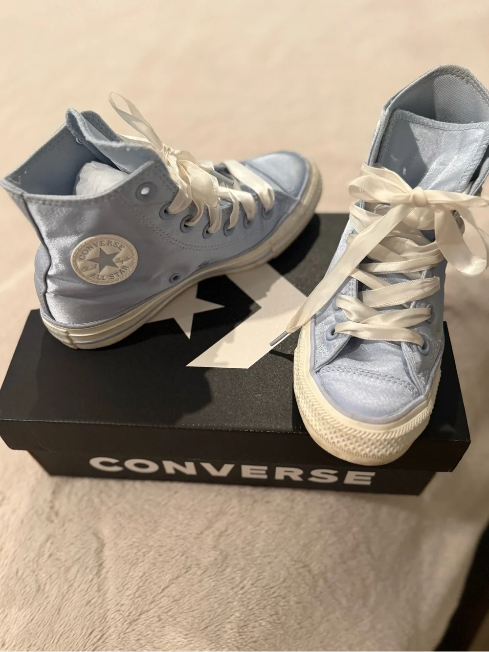 Converse Kids Chuck Taylor Light Blue Satin High-Top Sneakers. Size 6.